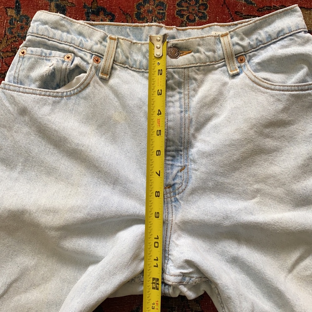 Vintage Levi mom jeans - Picture 15 of 17